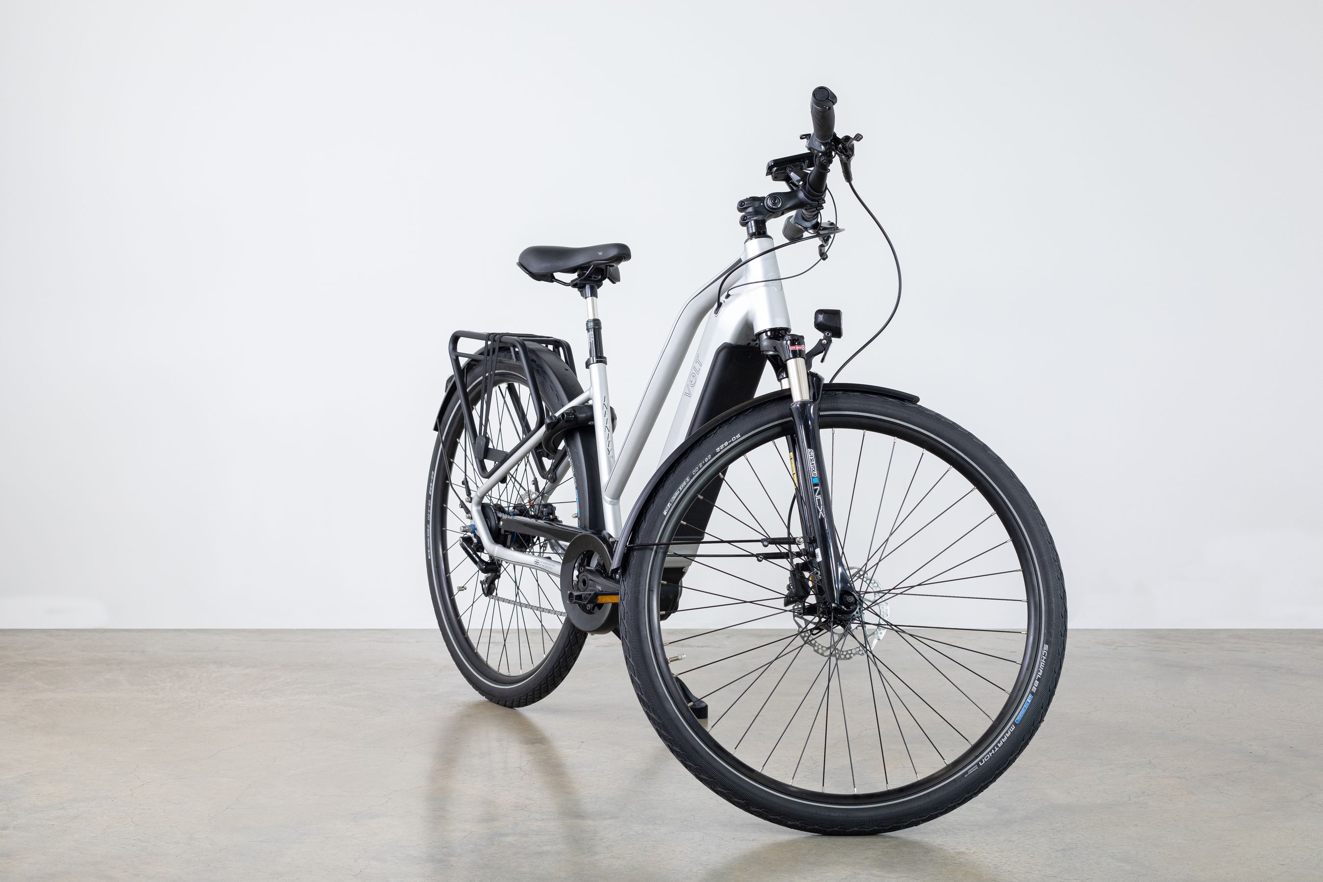 Volt Infinity LS Shimano STEPS e-bike studio photograph