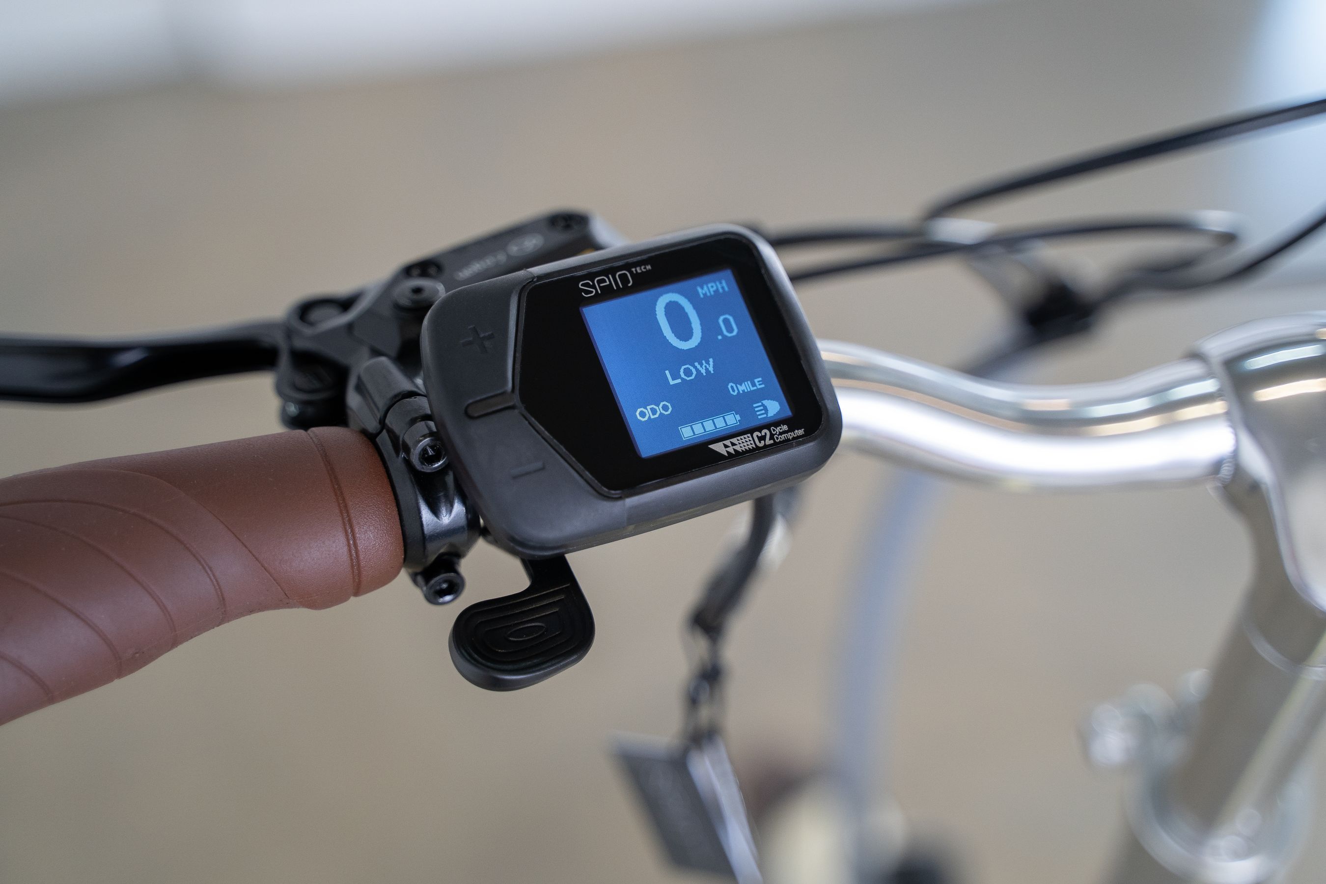 Volt Metro LS E-bike studio photograph